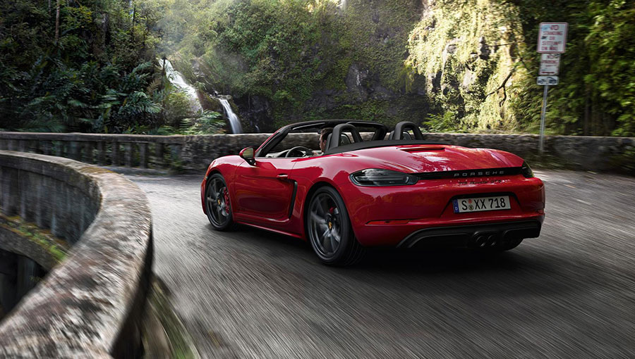 /static/active/2019315/style/porsche-1.jpg